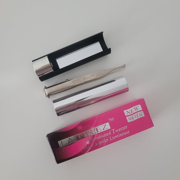 LA TWEEZ Pro Illuminating Tweezers with Magnifying Mirror and Carry Case - Picture 4 of 4